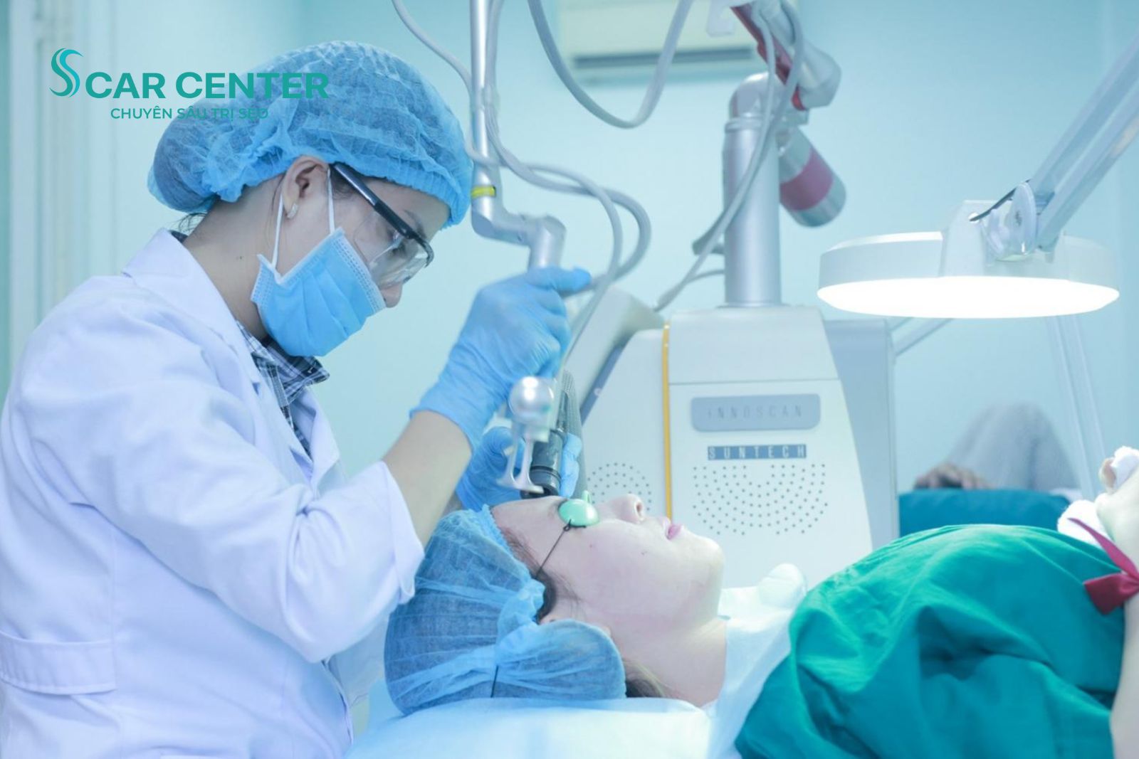 Điều trị sẹo rỗ bằng Fractional CO2 là gì?